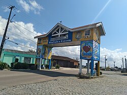 Portal da cidade de Contenda 02